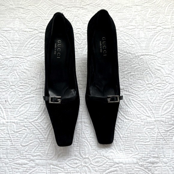 Gucci Shoes - Gucci - Vintage - Black suede kitten heels - size 7.5